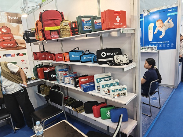 PER IL RILASCIO IMMEDIATO Resta pronto con il kit di emergenza essenziale da 72 ore di ReadyGuard Solutions